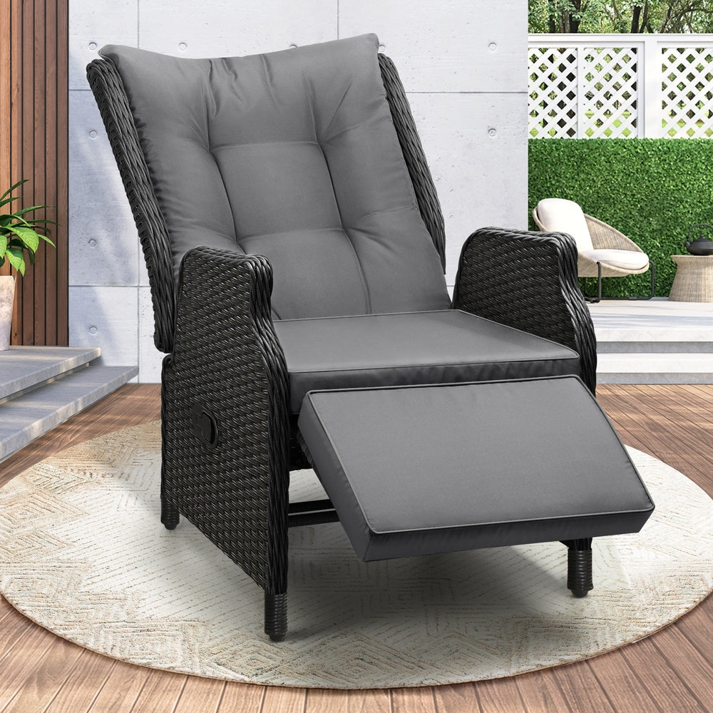 Livsip Outdoor Recliner with Adjustable Footrest Black