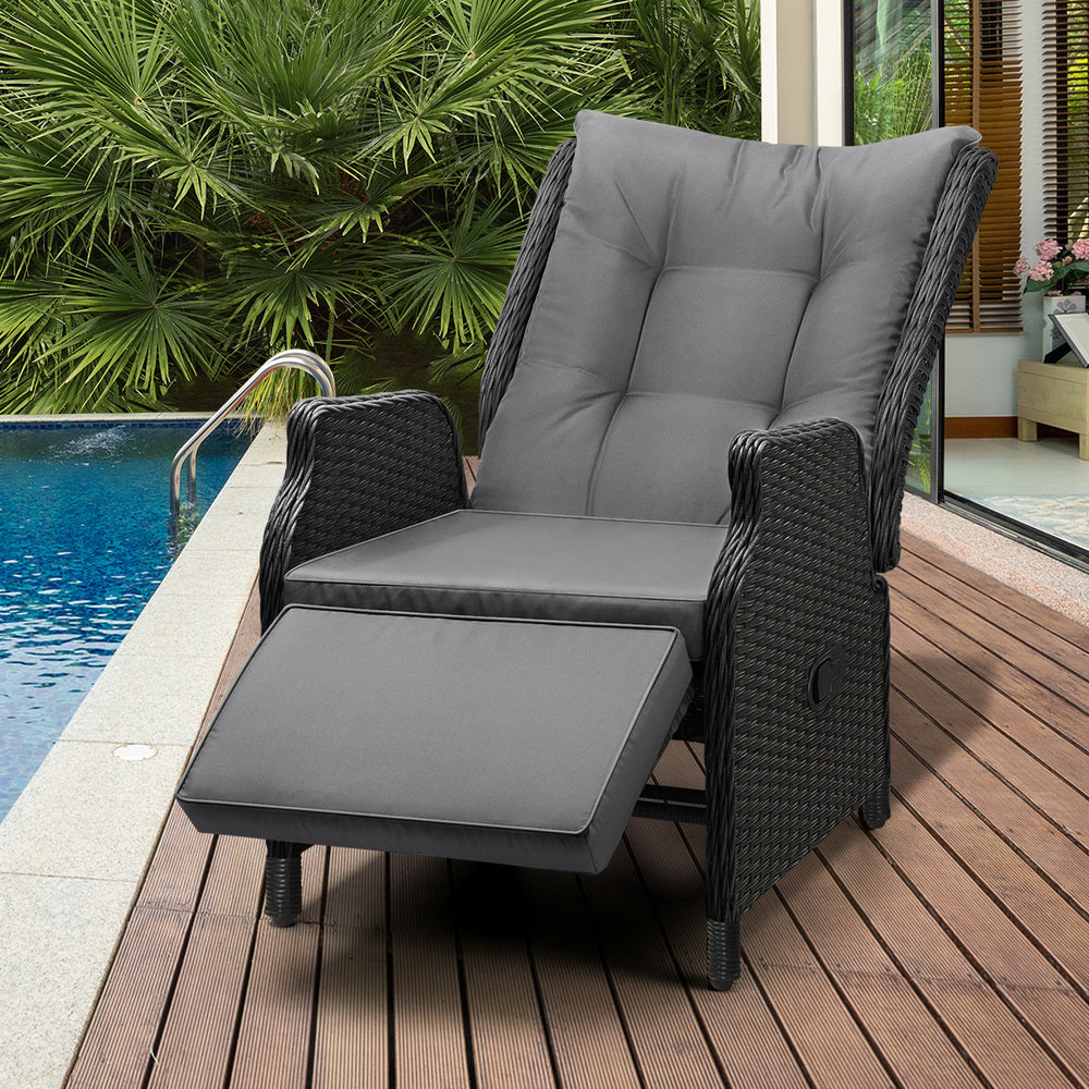 Livsip Outdoor Recliner with Adjustable Footrest Black