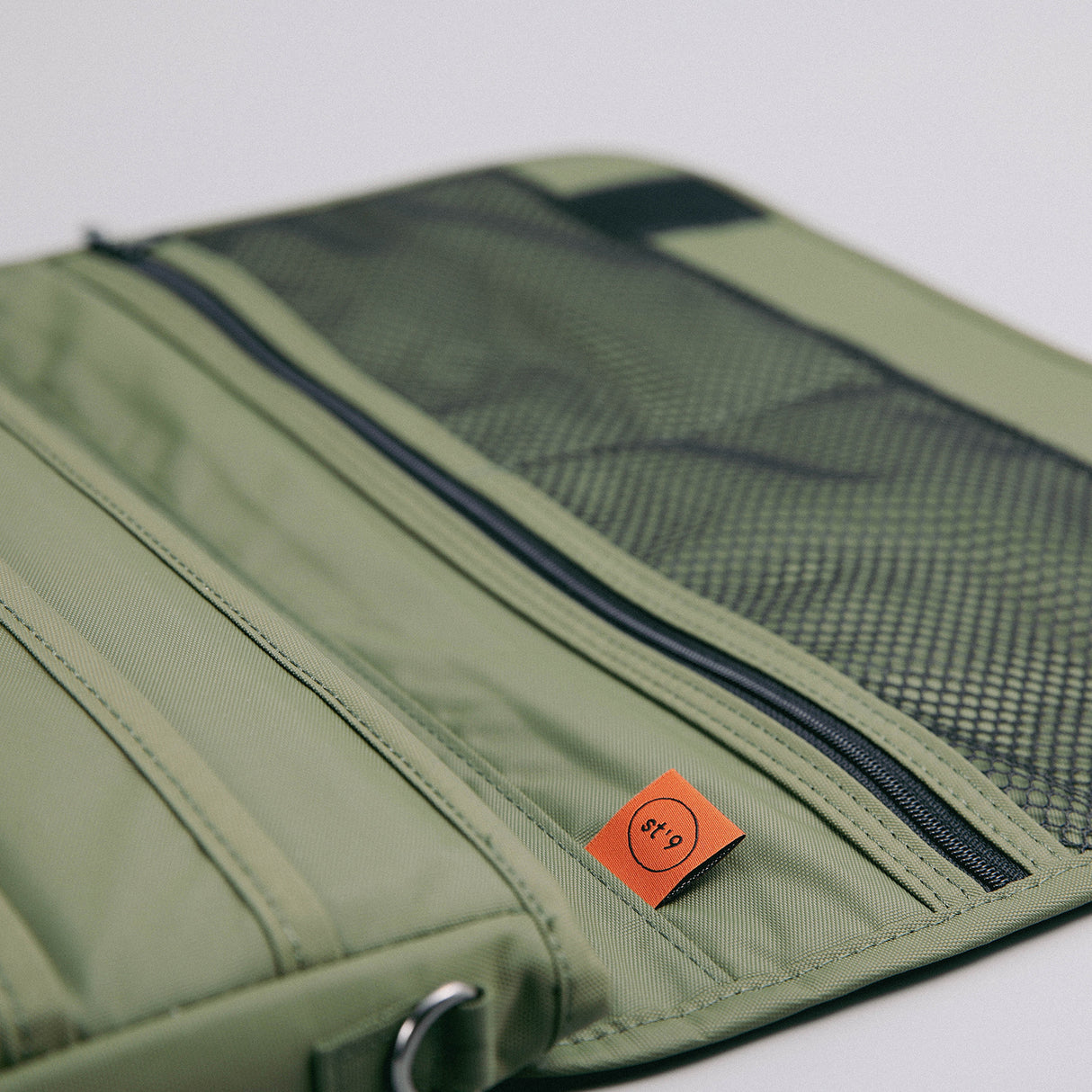 Large 15/15.6 inch Laptop Sleeve with Strap LATO - KHAKI