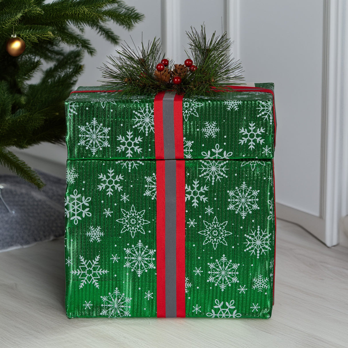 Christabelle Animated Elf in a Gift Box LED Lights Christmas Tree Decoration Ornament Xmas