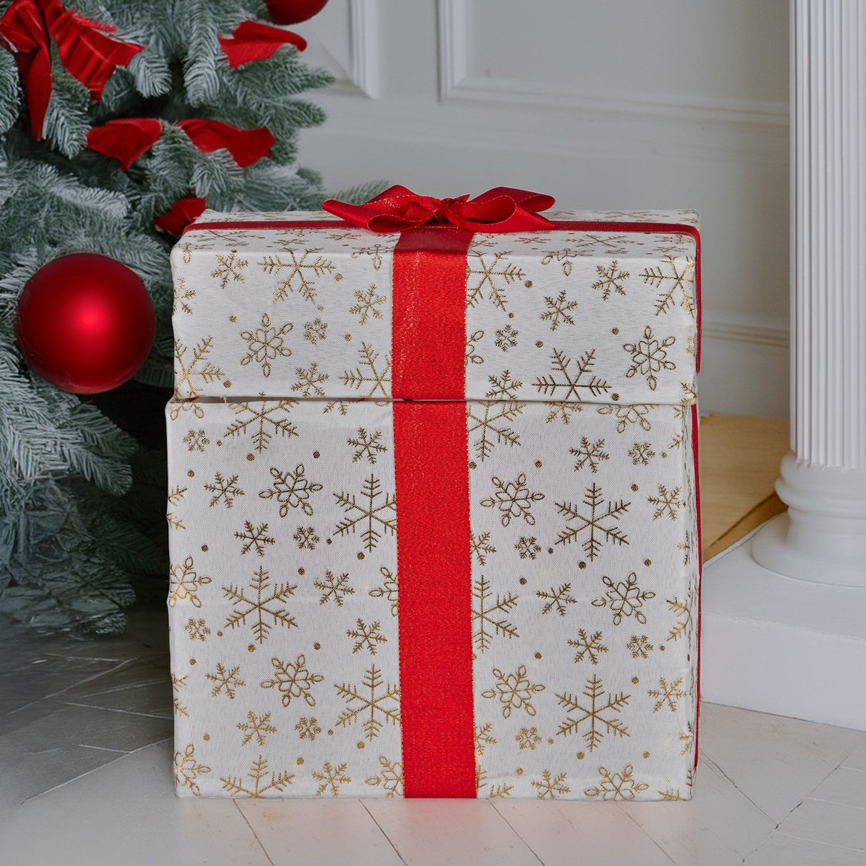 Christabelle Animated Snowman in a Gift Box LED Christmas Tree Decoration Ornament Lights Xmas