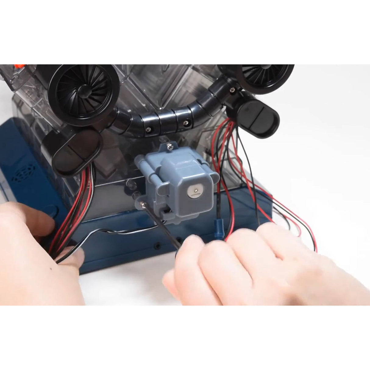 Amazing V8 Model Engine Toy