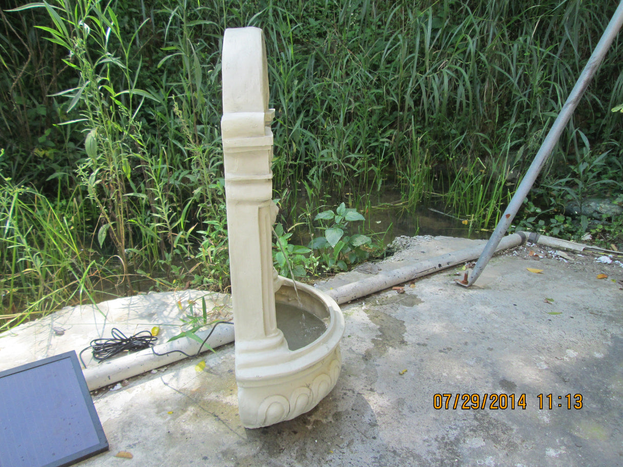 Samland SOLAR DECORATIVE LION WALL WATER FOUNTAIN FEATURE