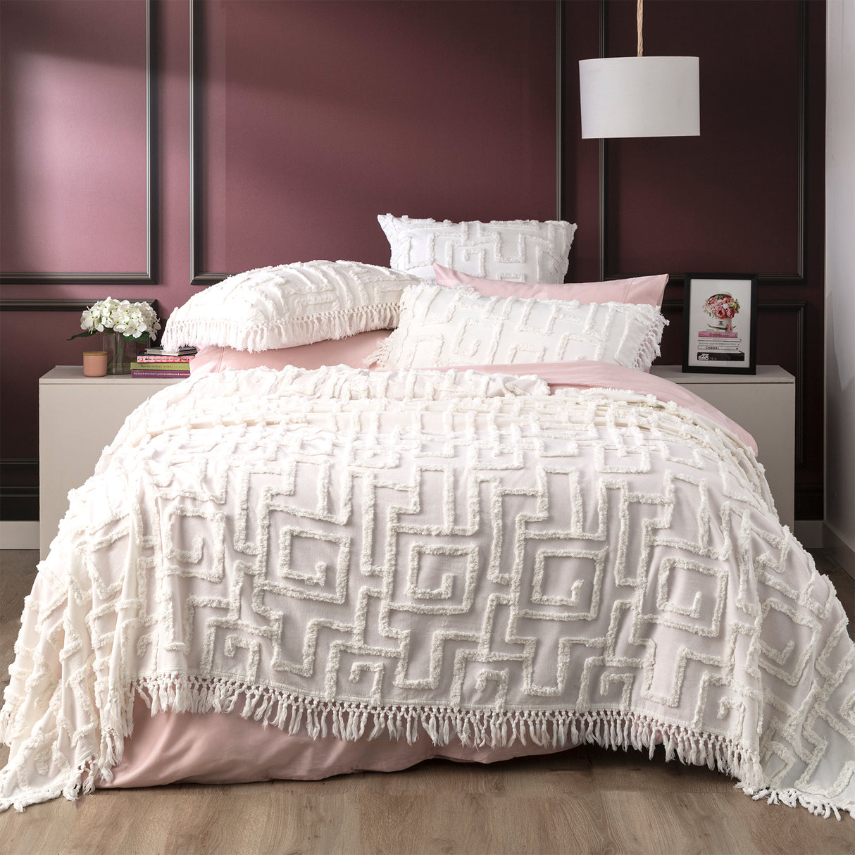 Riley 100% Cotton Vintage Washed Tufted White Bed Cover Set by Renee Taylor Queen/King