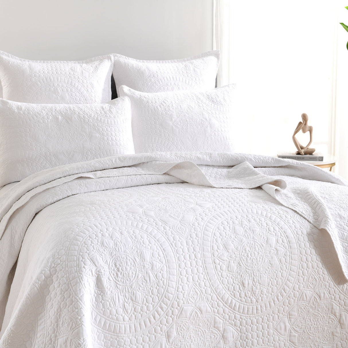 Asher Jacquard Coverlet White Set by Renee Taylor Super King