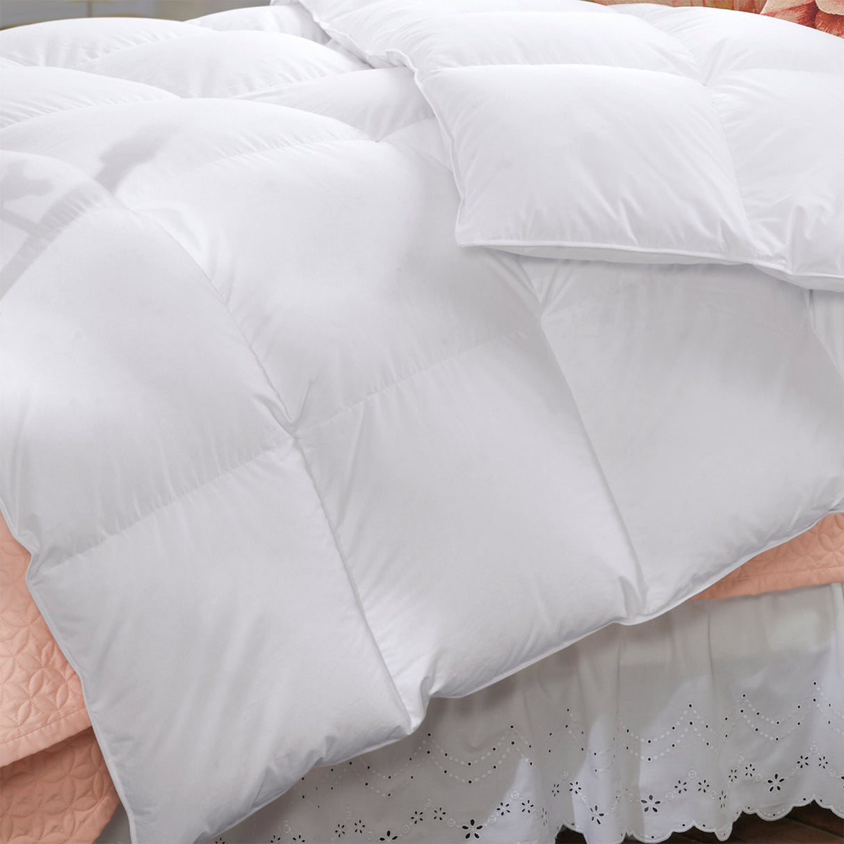 400 GSM All Seasons Natural Bamboo Queen Quilt by Renee Taylor