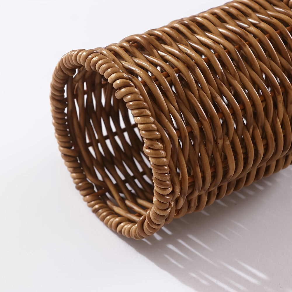 **Japanese Tableware Storage and Drying Basket: Slip-Resistant and Mold-Proof Bottom, Dual Use for Dining and Kitchen, a Simple and Tidy New Storage Choice**