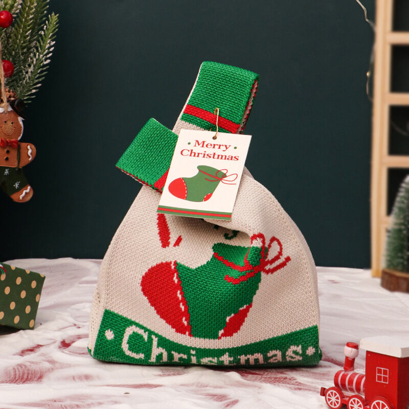 Christmas gift 4-Pack Christmas Knitted Gift Bags - Small & Big Festive Pouches for Apples, Candies, Christmas Eve Gifting & DecorationProduct(L)