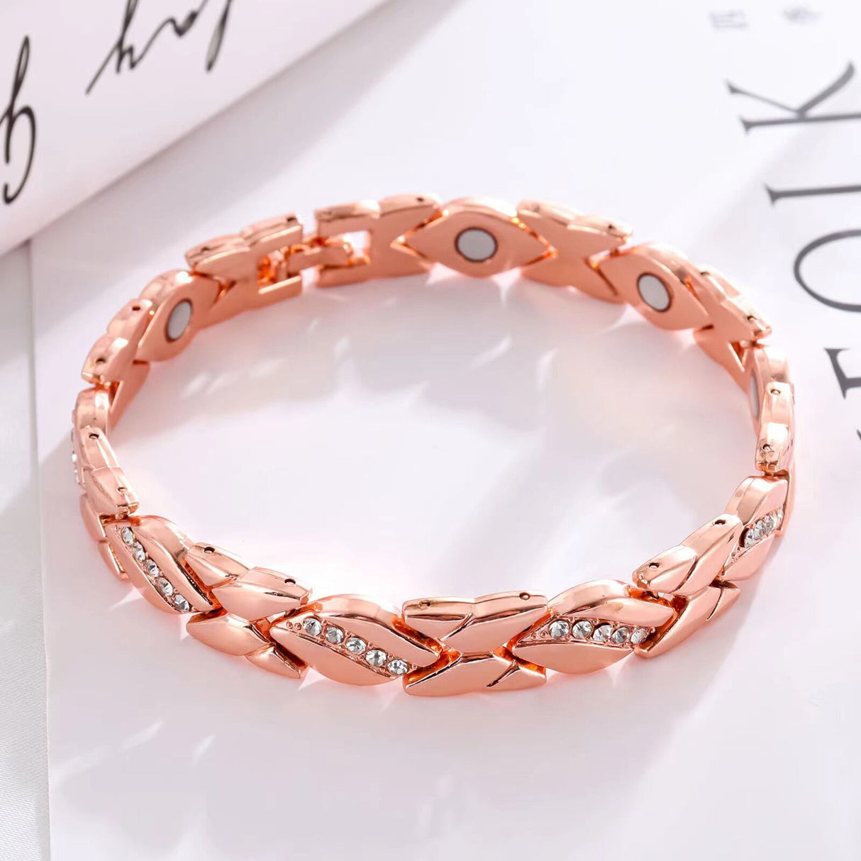 Christmas gift Stylish Ancient Copper Magnetic Therapy Bracelet with Diamond Accents - Enhance Health & Elegance(black)
