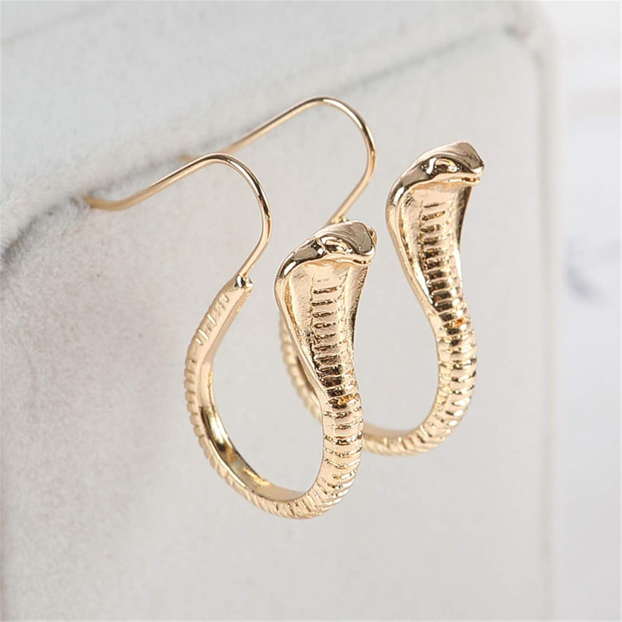 Vintage Cobra Dangle Earrings Personalized Animal Snake Hook Earrings for Women Punk Gothic Ear Jewelry