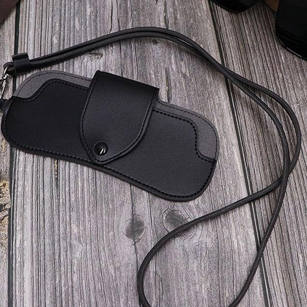 Portable Sunglasses Case - Glasses Case with Neck Strap - Dimensions: 16.5 x 7.4 x 0.9 cm - Compact and Durable Design - Perfect for Hiking, Camping and Traveling - Black