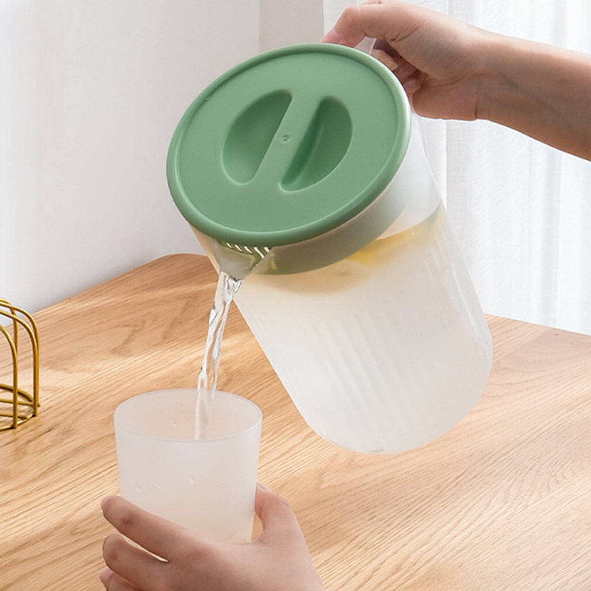 Juice Pitcher with Lids for Fridge, Water Jug for Teas, Juices & Iced Beverages - Fridge & Dishwasher Safe B
