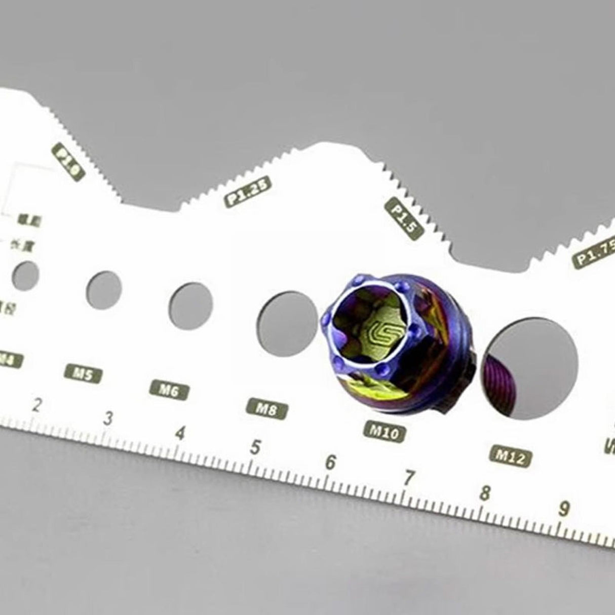 Screw Measuring Tape , 1 Measuring Ruler Precisions Screw Gauges Accurate Measurement Tool Screw Measuring Card Portable Screw Size Measuring for 4Mm/5Mm One Size Silver