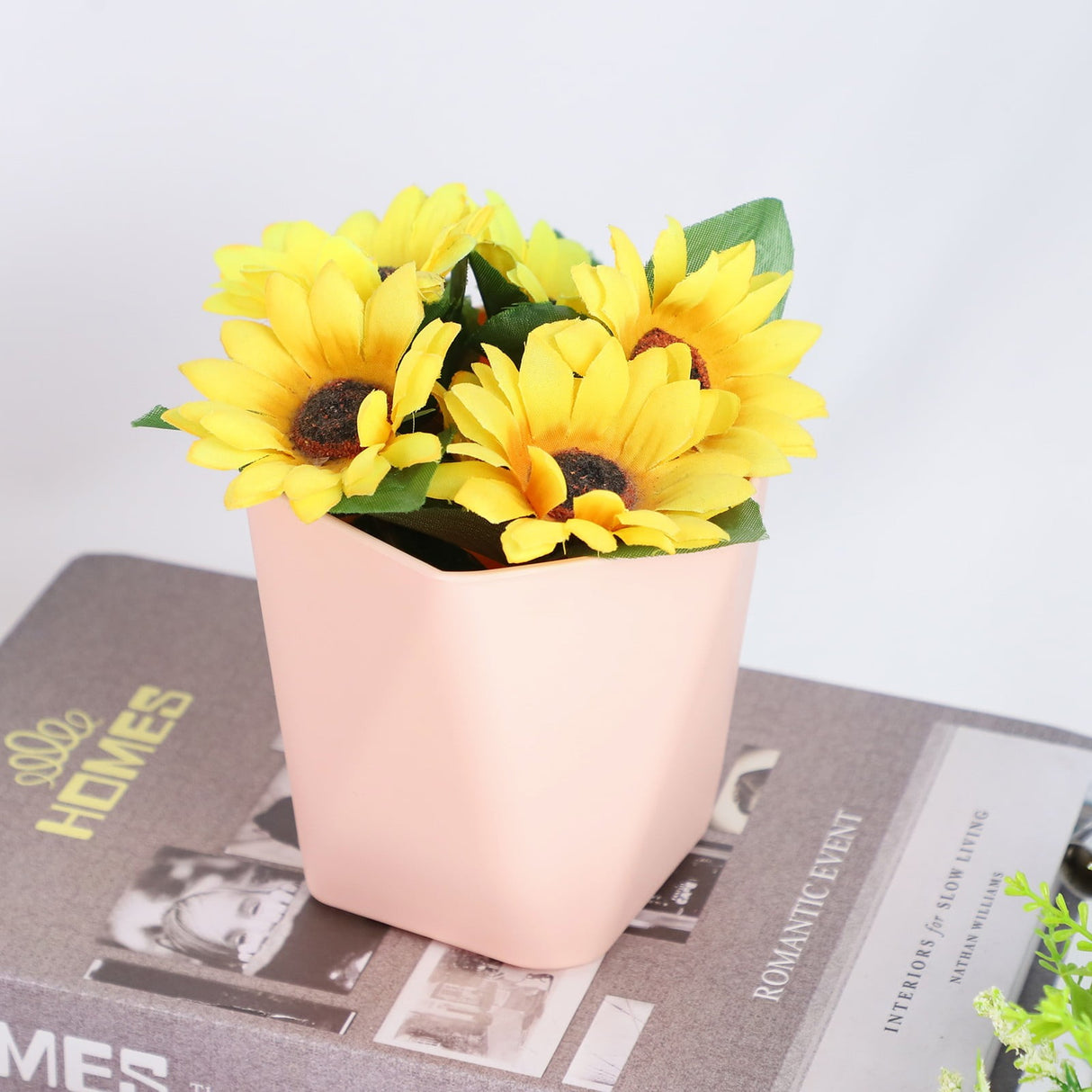 Flower Pots , Gardening Suppliesbalcony Household Plastic Flower Pot Resin Nordic Thicken Large Flower Pot, Suitable for Indoor and Outdoor Green Plant Planting White Z1-Pink