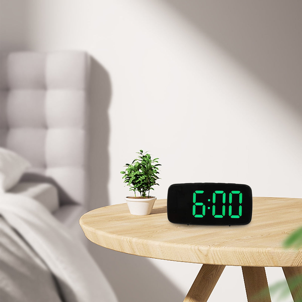 Worgeous Digital Alarm Clock Battery Operated Big Numbers Travel Green