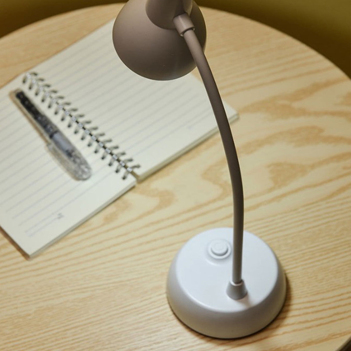 LED Desk Lamp with USB Charging Port, Auto Dimming Task Lamp, Flexible Gooseneck Table Light for Dorm Bedside, Adapter Include, White, Desk Lamp with Flexible Gooseneck Hose Neck White