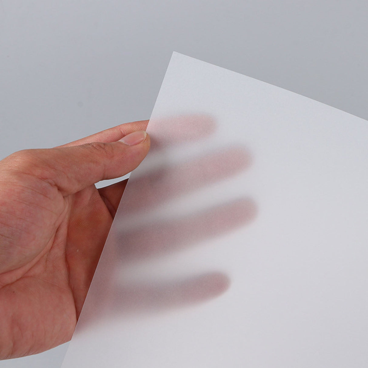 100 Sheets Tracing Paper 6.7 x 9.8 inches Artists Tracing Paper White Trace Translucent Clear Carbon for Pencil Sketching Printing Drawing Animation(White) White