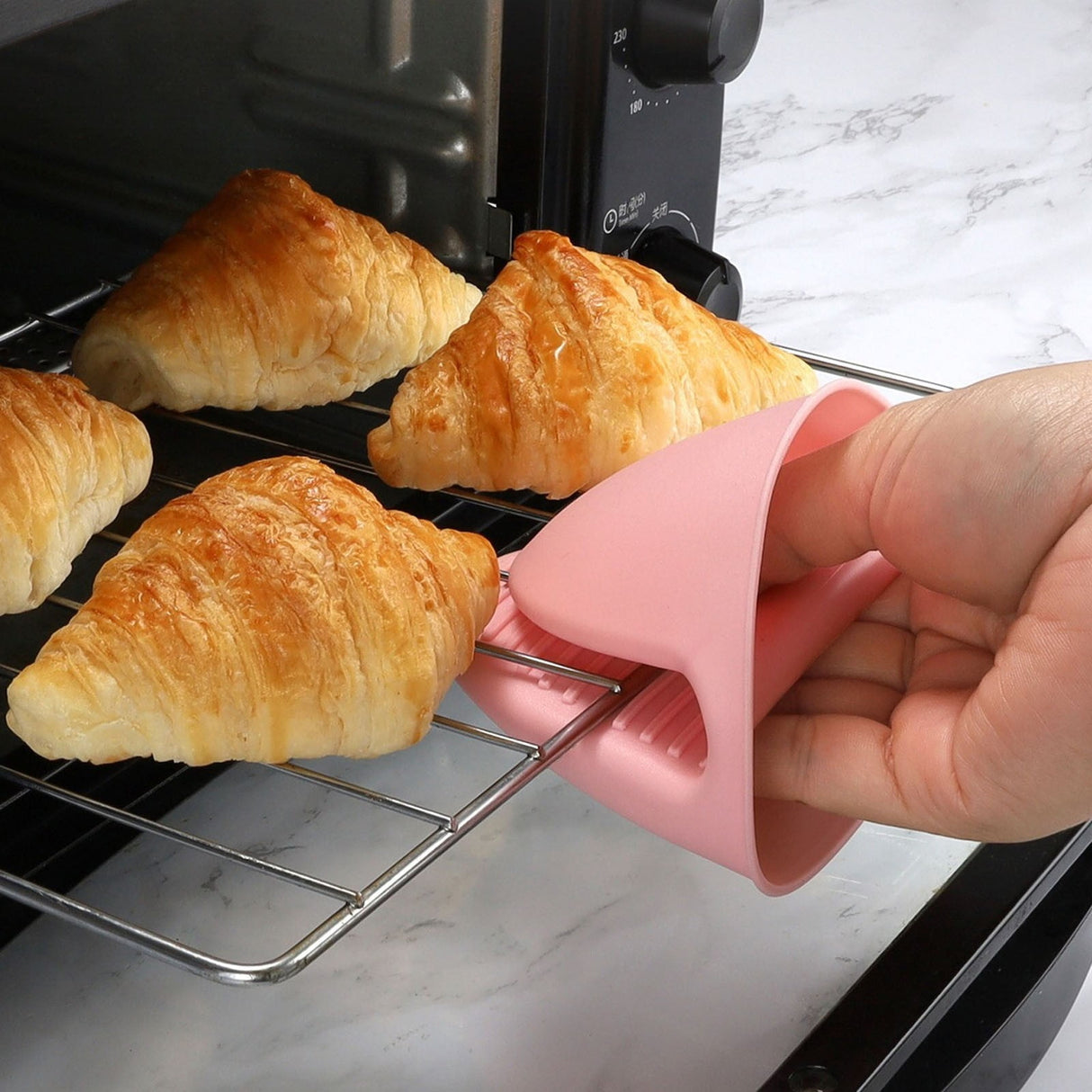 Oven Mitts Heat Resistant, Mini Oven Mitts, Mini Silicone Oven Gloves,Pinch Grips Mitts Potholder for Kitchen Cooking & Baking, 1 Pcs, 3.93x3.35 3.93" x 3.35" Yellow