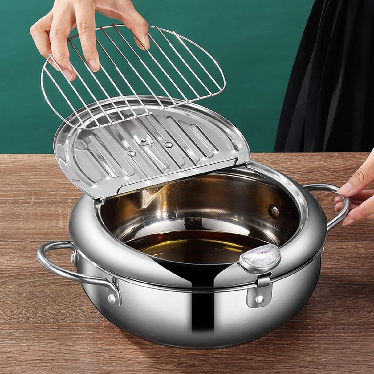 Deep fryer - Tempura pan - 20 cm - Stainless steel pan - Kitchen accessories - Japanese deep fryer - Induction deep fryer - Deep fryer - Cooking pot - Stainless steel pan - Small deep fryer - Kitchen utensils - Household - Silver - 1 piece