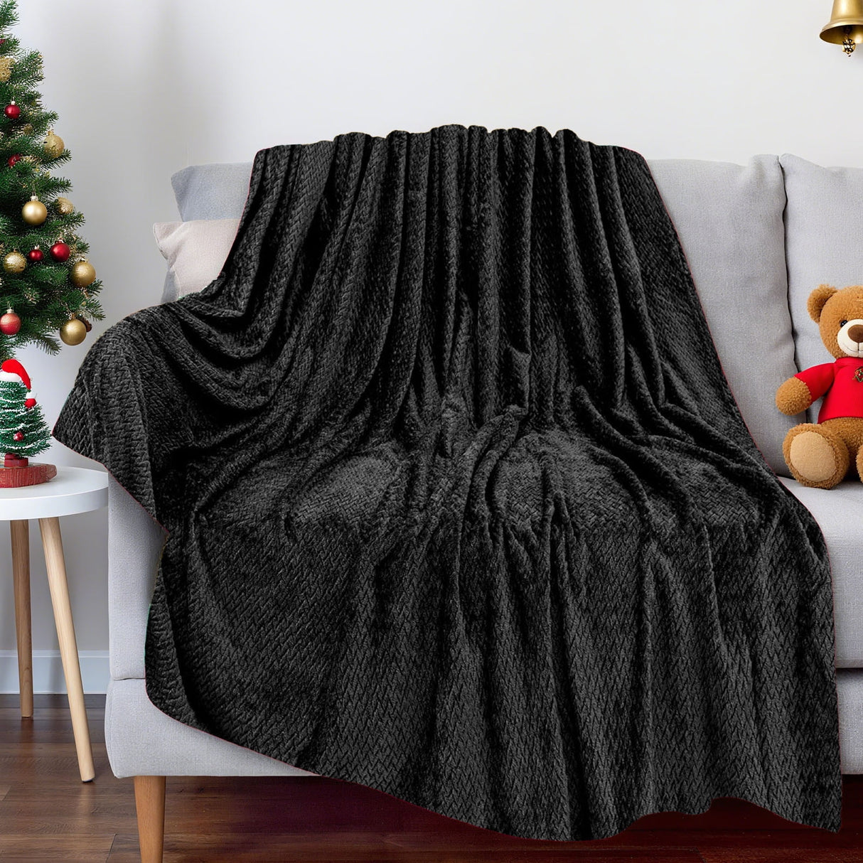Christmas Solid Color Blanket, 59x39" Soft Warm Throw Blanket, Light-weight Plush Throw Blanket for Bed Sofa Camping Airplane Holiday Black
