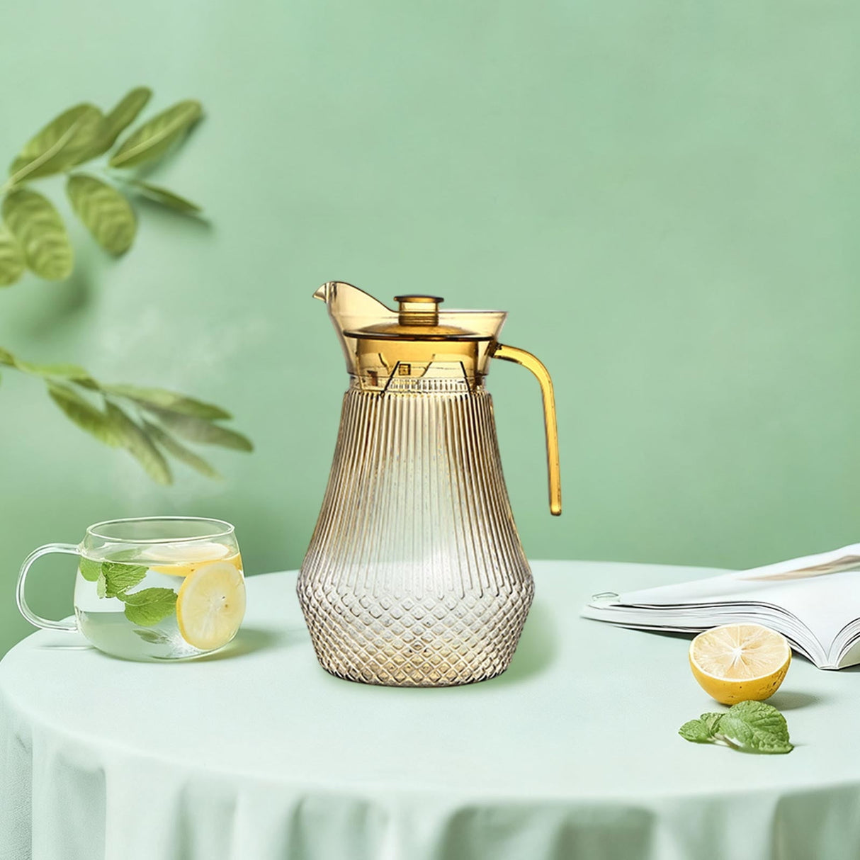 Acrylic Pitcher, Clear Plastic Water Pitchers with Lid and Spout, Iced Tea Pitcher Beverage Containers for Fridge, Juice, Sangria, Lemonade, Shatter-proof, BPA-Free Clear