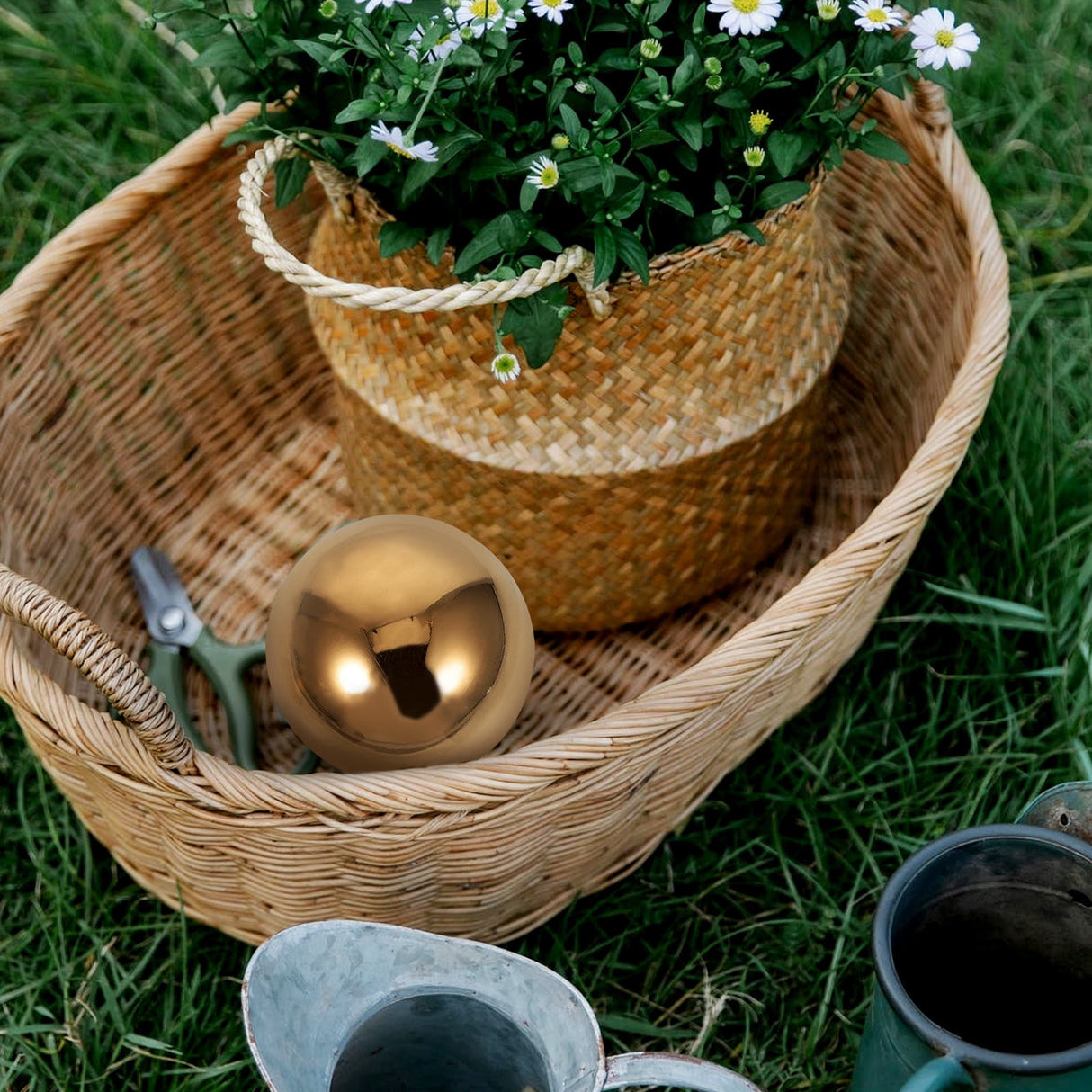 3pcs Golden Stainless Steel Hollow Spheres Reflective Garden Ornaments Outdoor Yard Decor