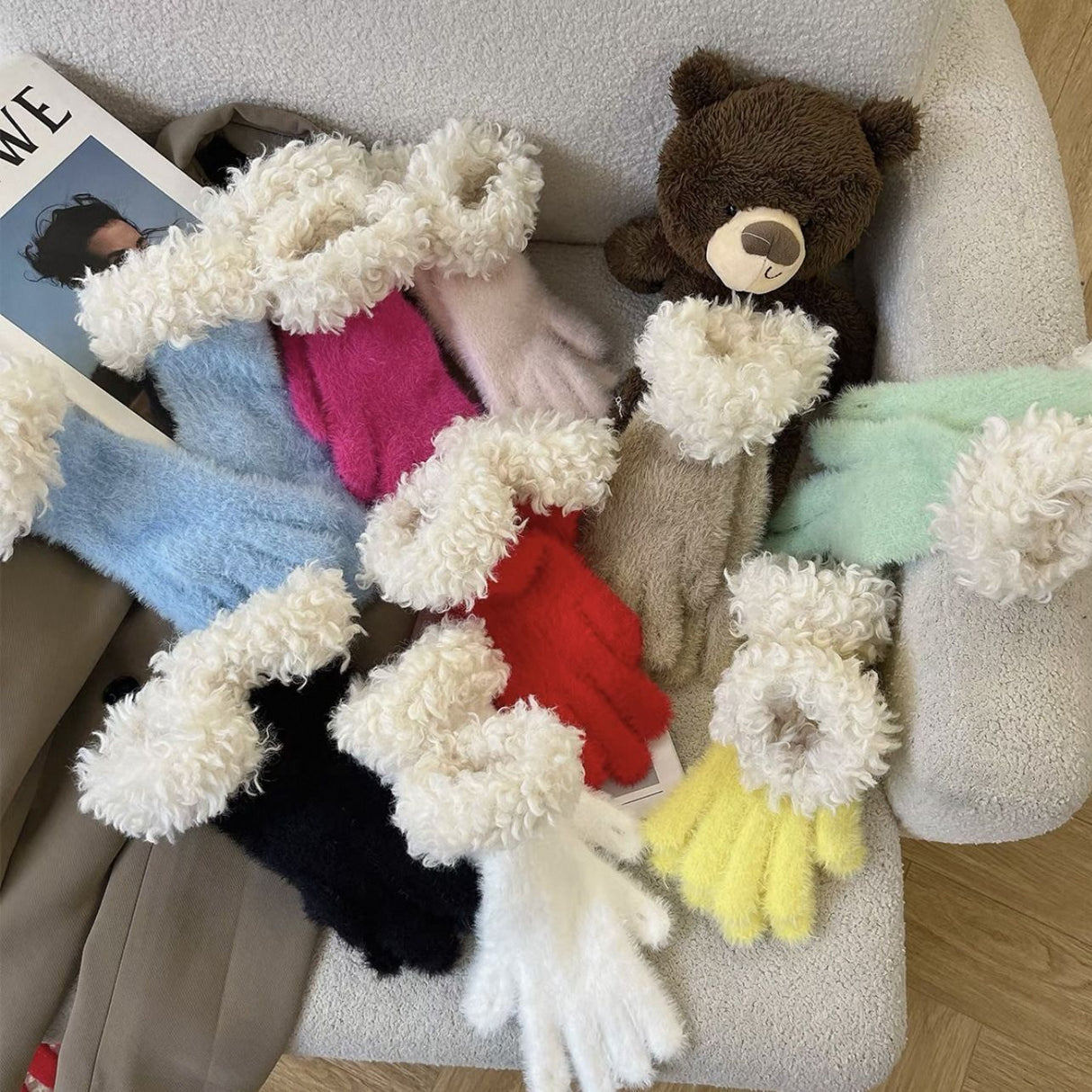 Women Winter Faux Mink Spliced Five-Finger Gloves Beige