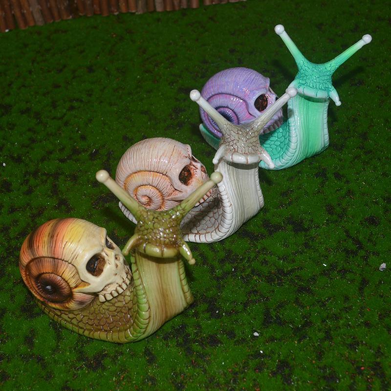 1-Pack Skeleton Snail Skull Sculpture Gothic Garden Home Decor, ZQKLA