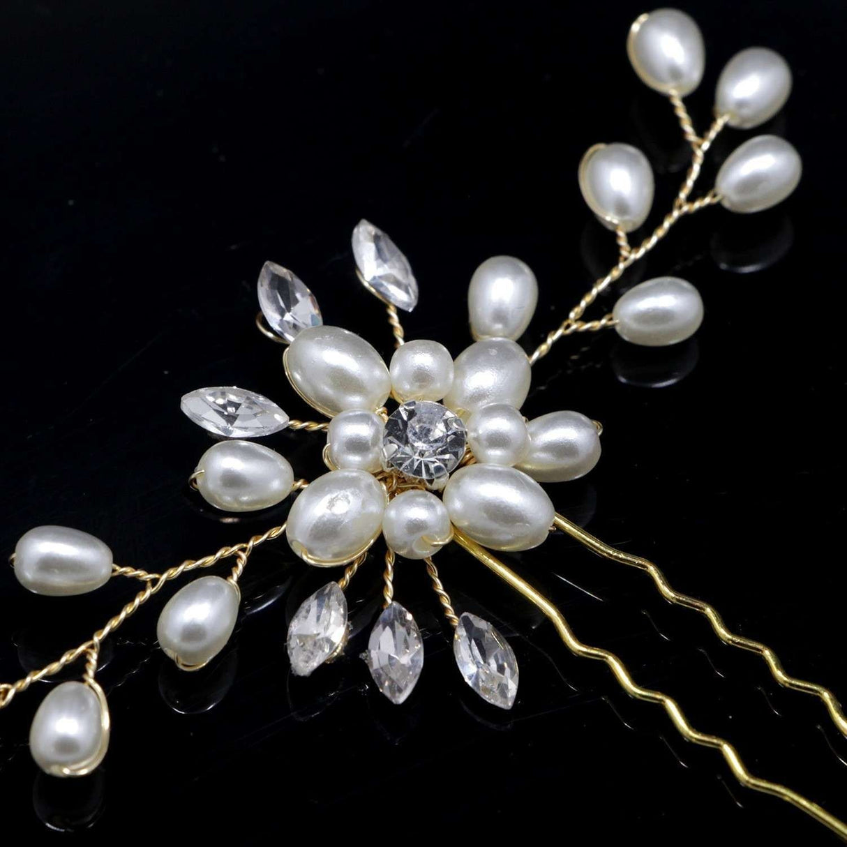 White Pearl Flower Wedding Hairpin