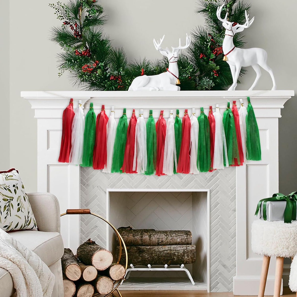 21Pcs Tassel Christmas Garland Paper Tassel Garland Banner, Green Red and White DIY Tassel Christmas Garland Decor Christmas Tree Mantle Office Window Door Indoor