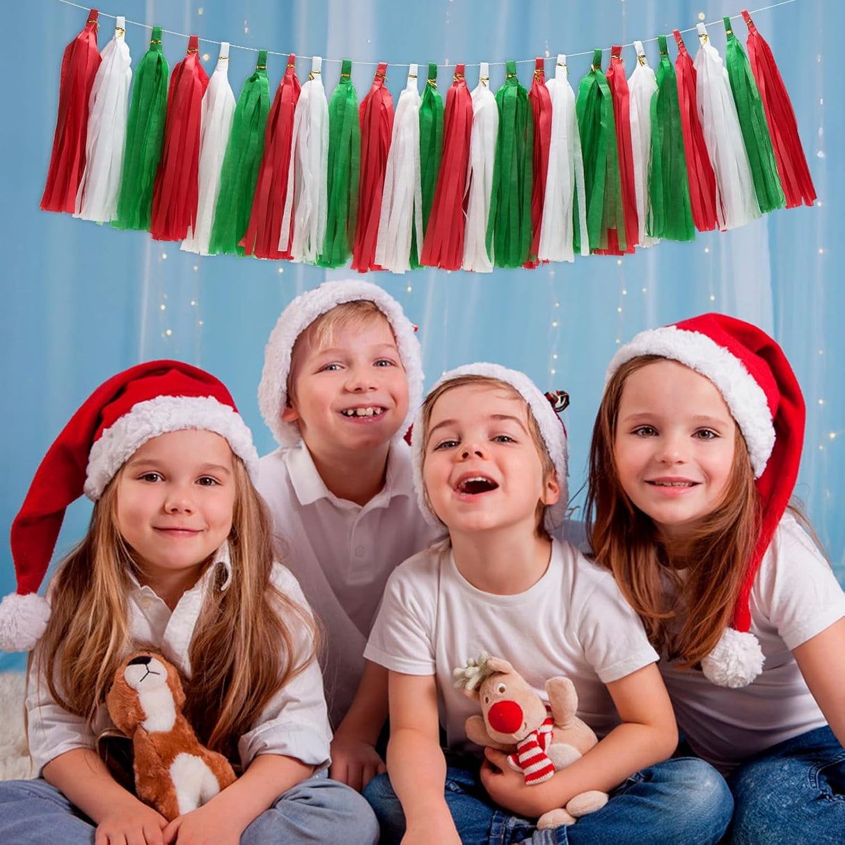 21Pcs Tassel Christmas Garland Paper Tassel Garland Banner, Green Red and White DIY Tassel Christmas Garland Decor Christmas Tree Mantle Office Window Door Indoor