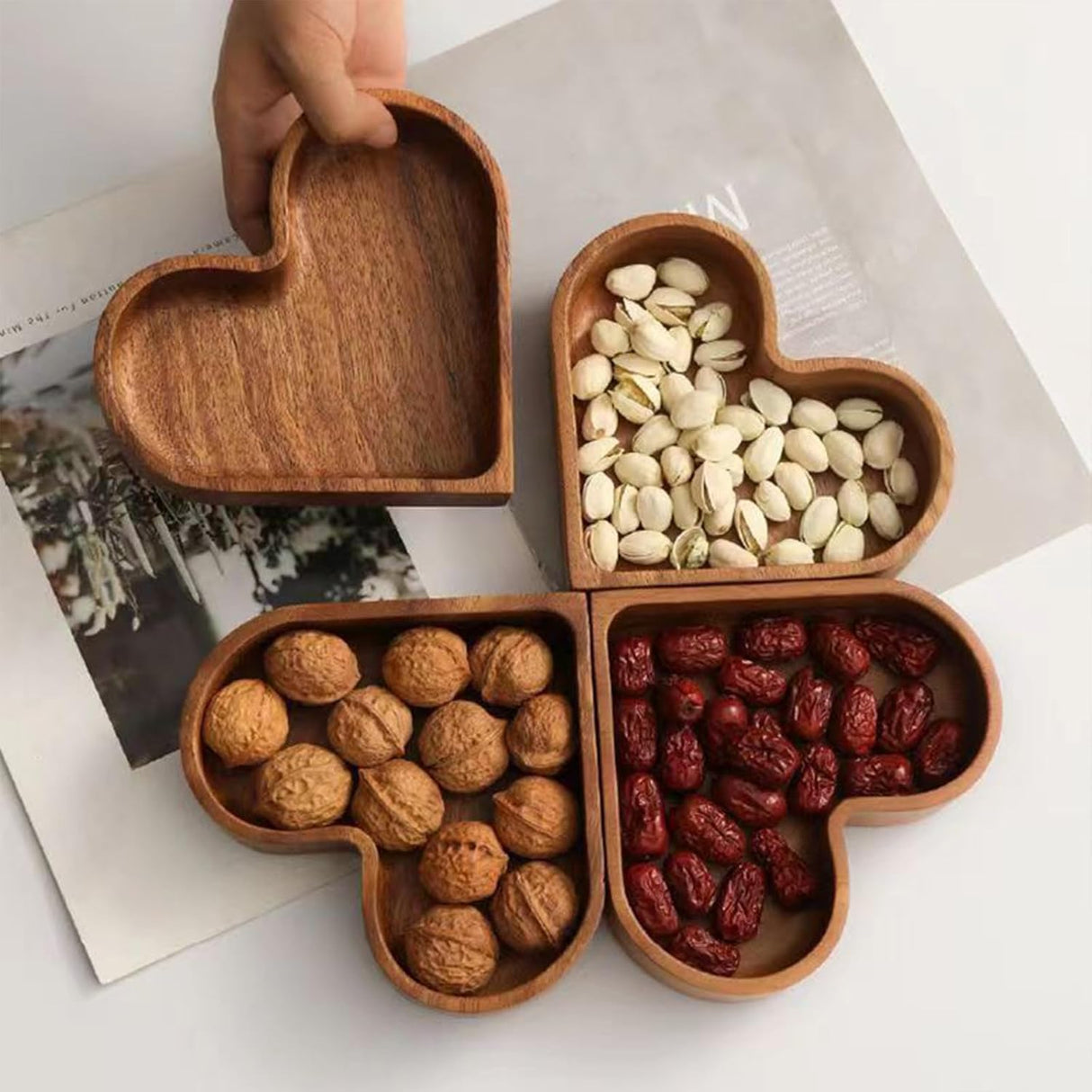 4-Piece Heart-Shaped Wooden Bowl Set Snack Fruit Dried Food Nut Candy Storage Decorative Display Bowls