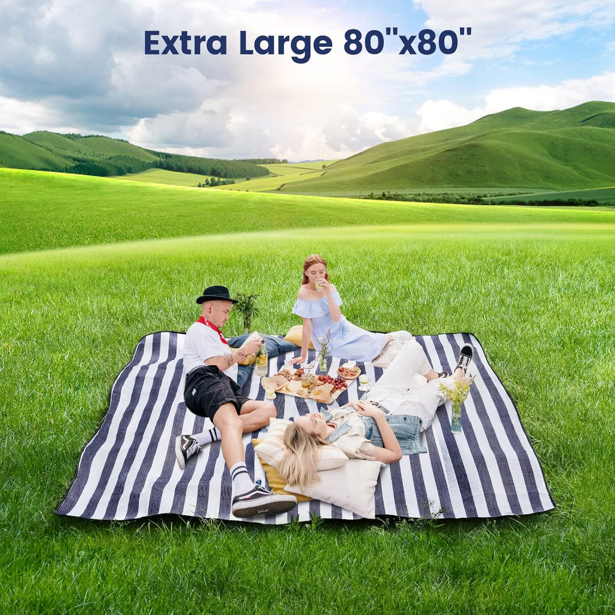 200x200cm Picnic Blanket Waterproof Sandproof Foldable for 6-8 People 3 Layers Ideal for Beach Park Camping
