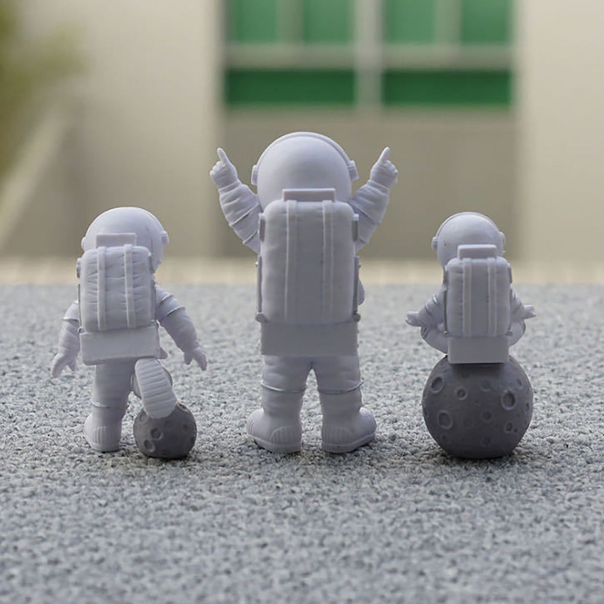 3 Piece Astronaut Figurines Cute Nordic Style PVC Spaceman Desk Decor for Cake Decoration Kids Room Bedroom Bookshelf