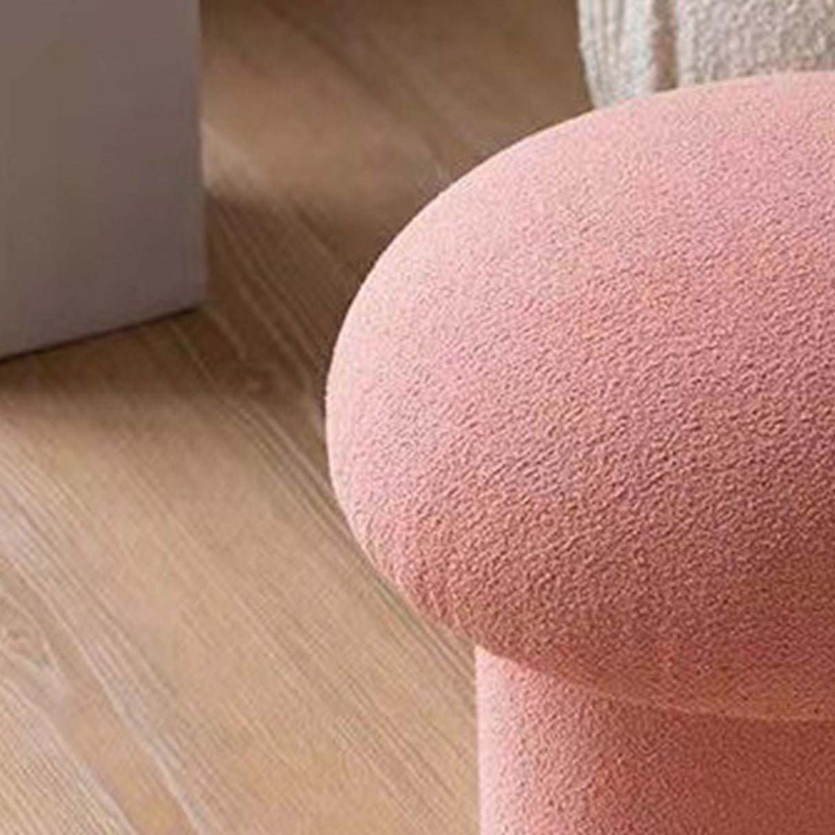 Sofa Bench Simple Modern Elastic Comfortable Soft Round Pine Wooden Foot Stool for Home Decoration Pink