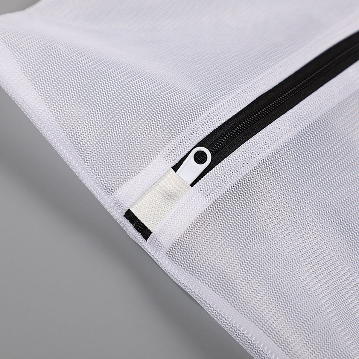 Set of 8 Mesh Laundry Bag Washing Machine Wash Bags with Zipper for Underwea Home Hotel