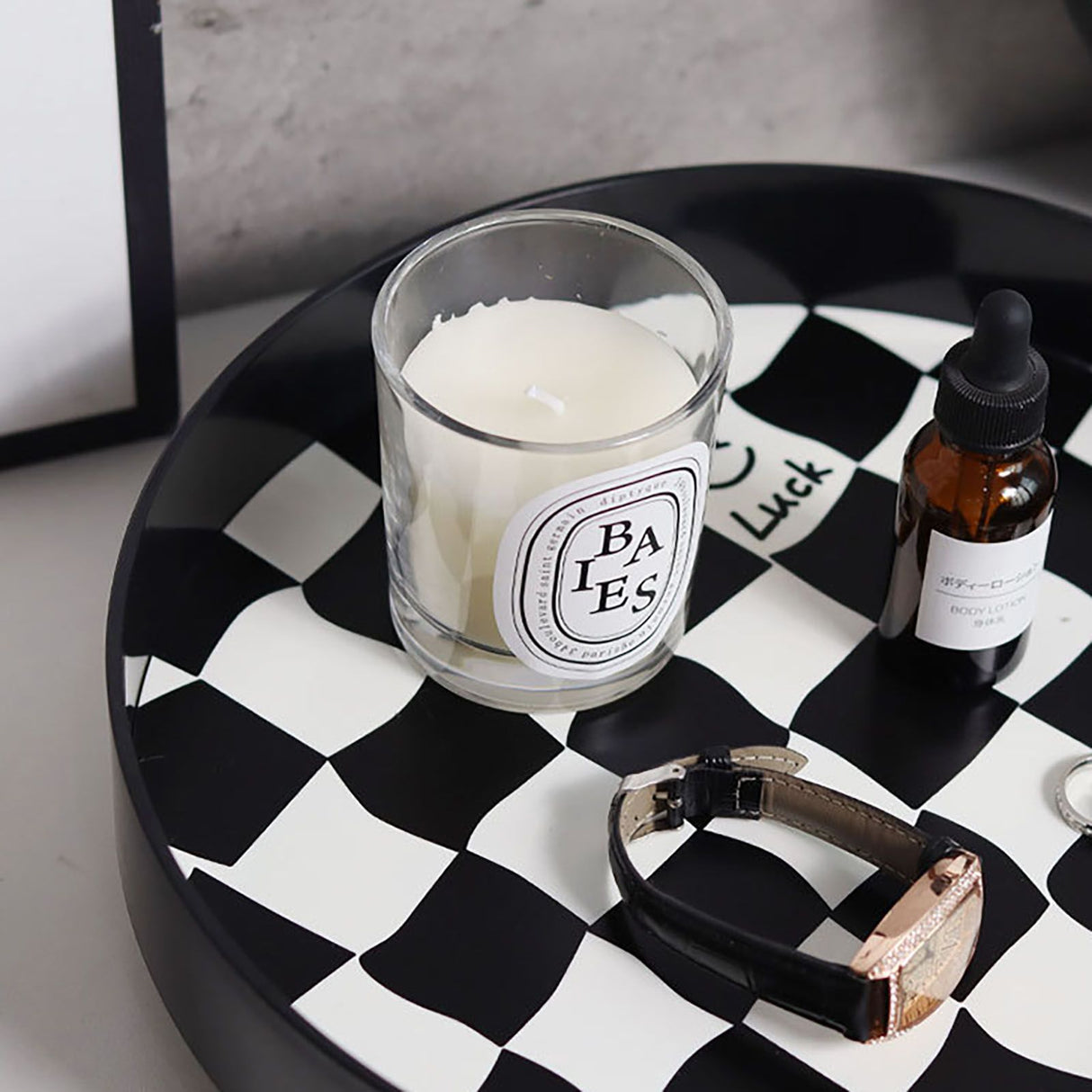 Round Storage Organizer Tray Checkerboard Design Plate Container Tray for Fruit Perfume Jewelry Black, Large