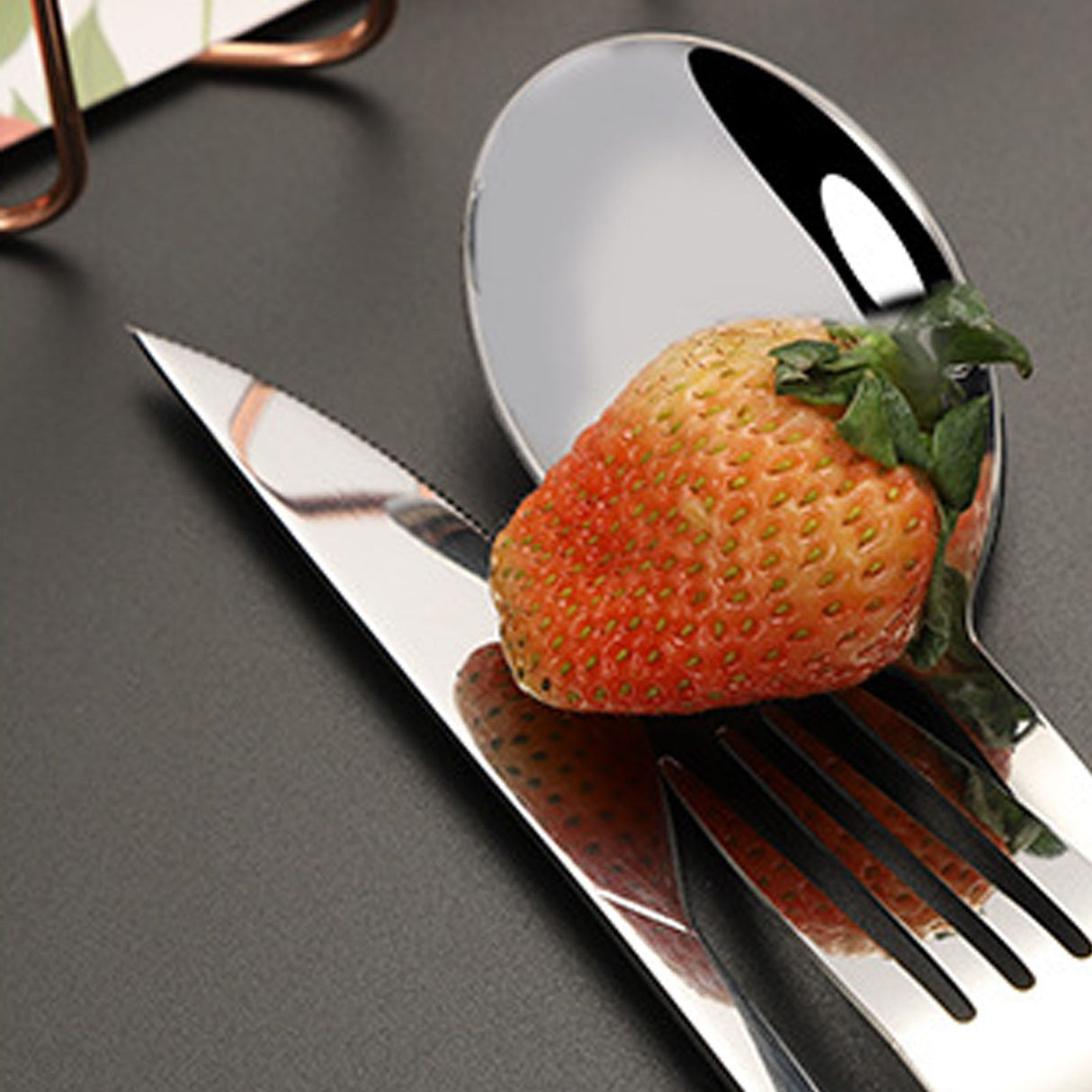 Tableware Cutlery Set Stainless Steel Dinner Knives Forks Spoons Eating Utensils High Hardness Flatware Set Wood Grain Handle
