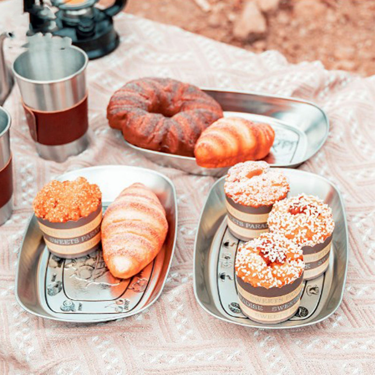 Camping Tinplate Outdoor Dinner Plate Multifunctional Kitchenware European Cutlery Portable Picnic Bowl Homeland Pattern