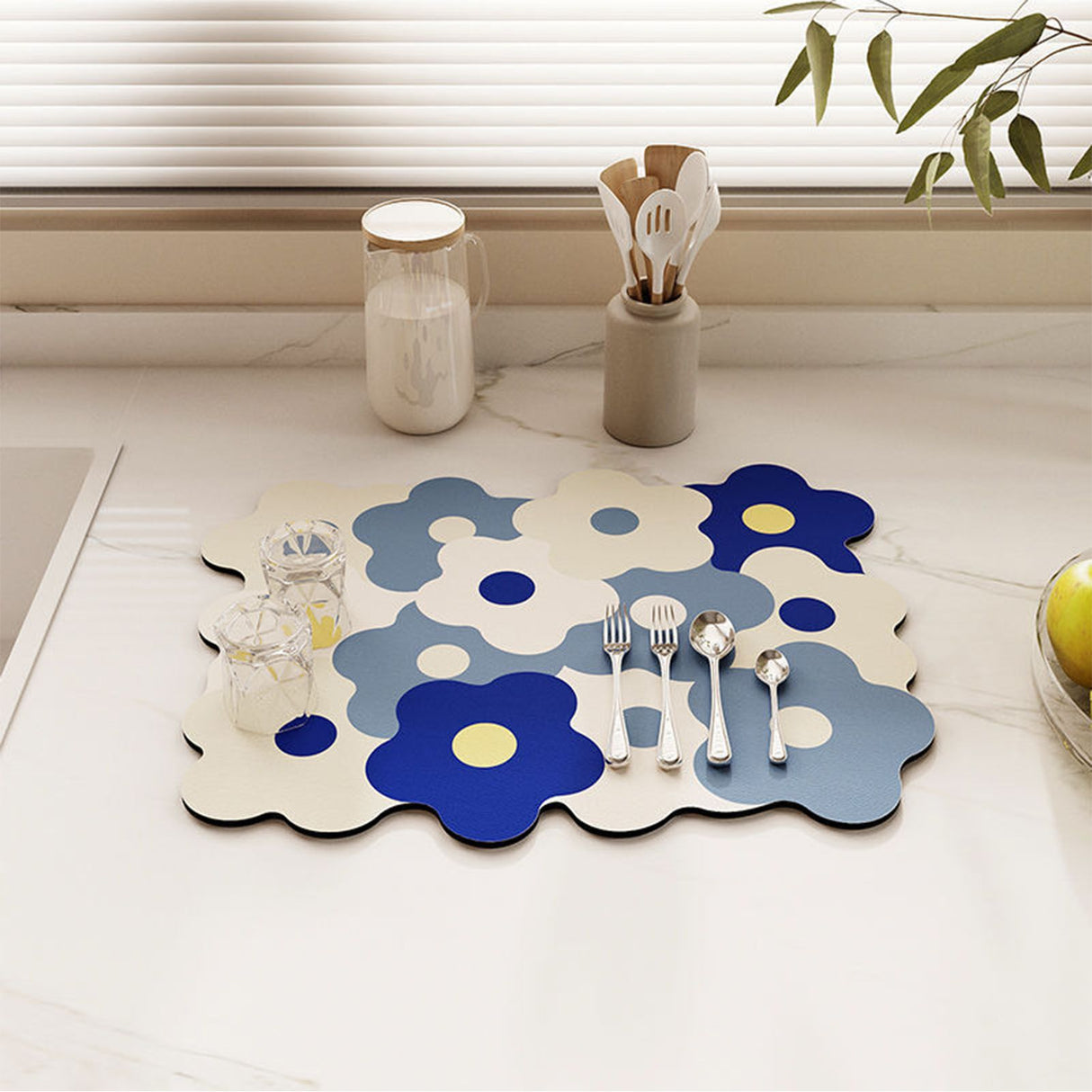 Kitchen Counter Dish Drying Mat Refreshing Cute Elegant Heat Resistant Absorbent Dishes Drain Mat Blue and White 11.8 X 15.7in