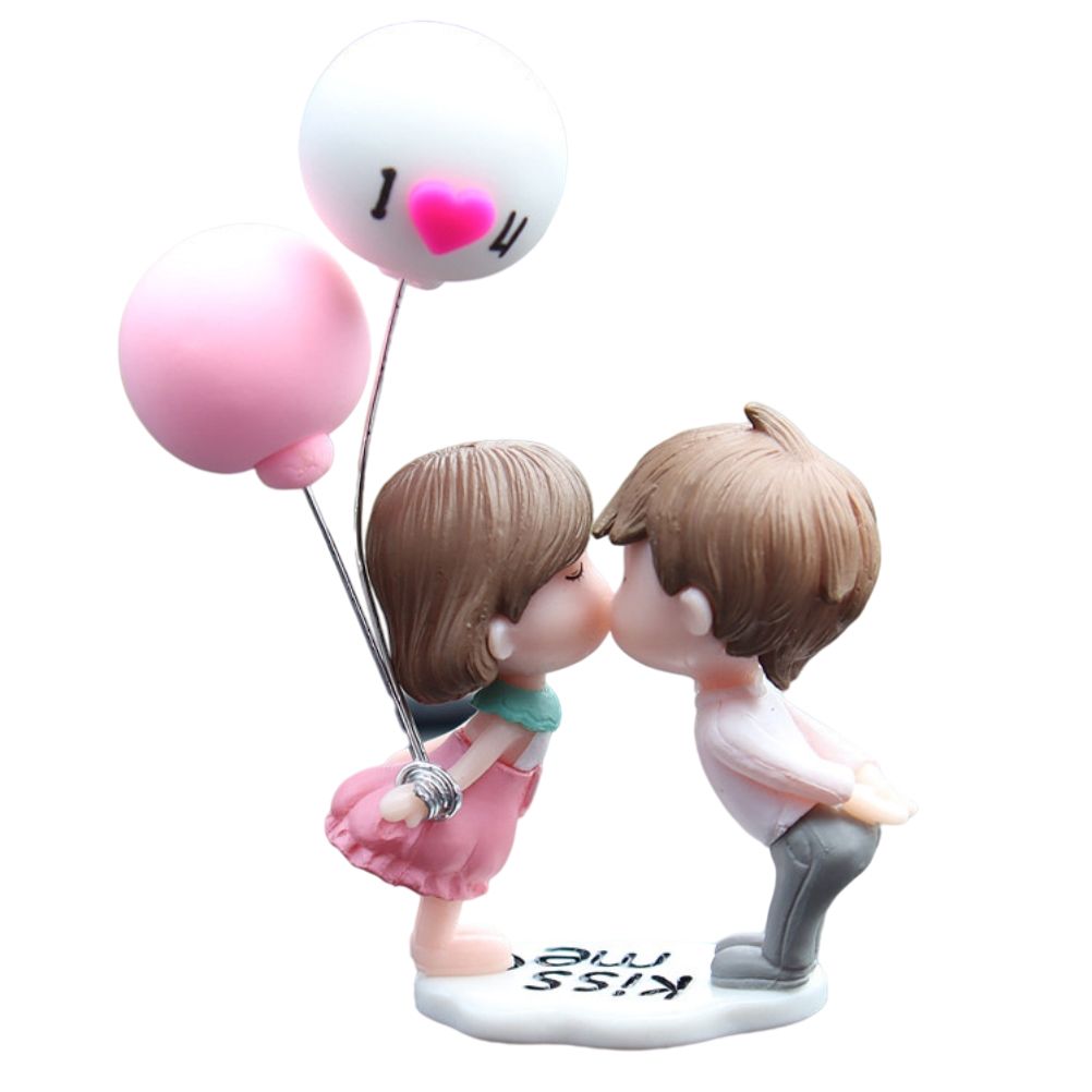 Car Couple Cute Ornaments Resin Couple Doll Car Interior Decoration Couple Figurines with Balloon for Car Dashboard Decoration Gift