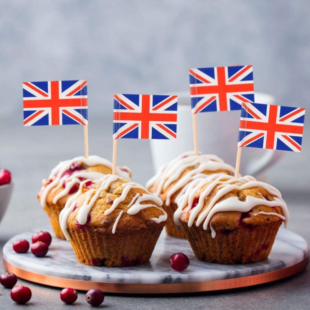 100Pcs Union Jack Mini Flags Hand Held British Toothpick Flags Cupcake Toppers UK Flags Fruit Sticks Party Decorations