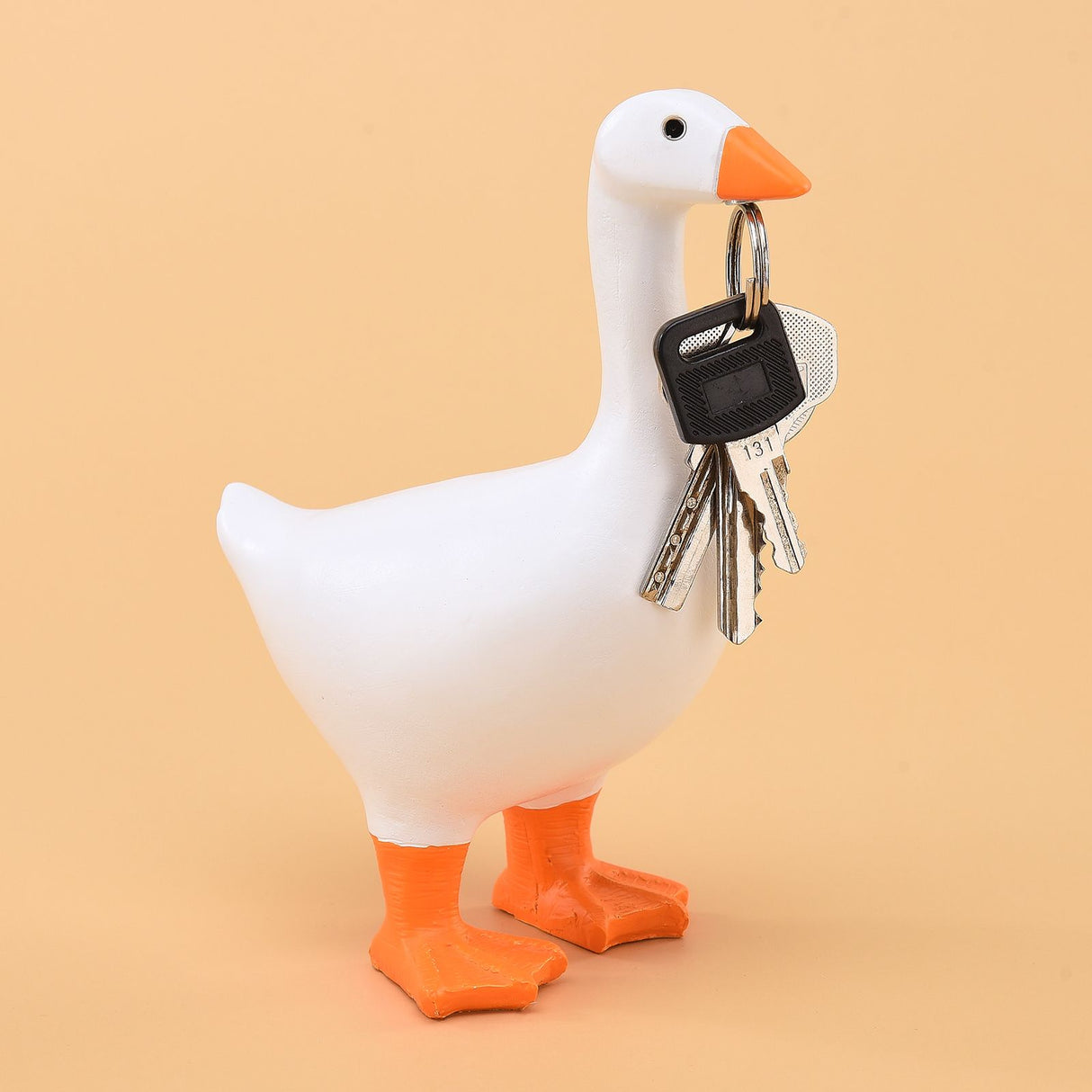 Duck Shaped Resin Crafted Magnetic Pendulum Decoration Keychain