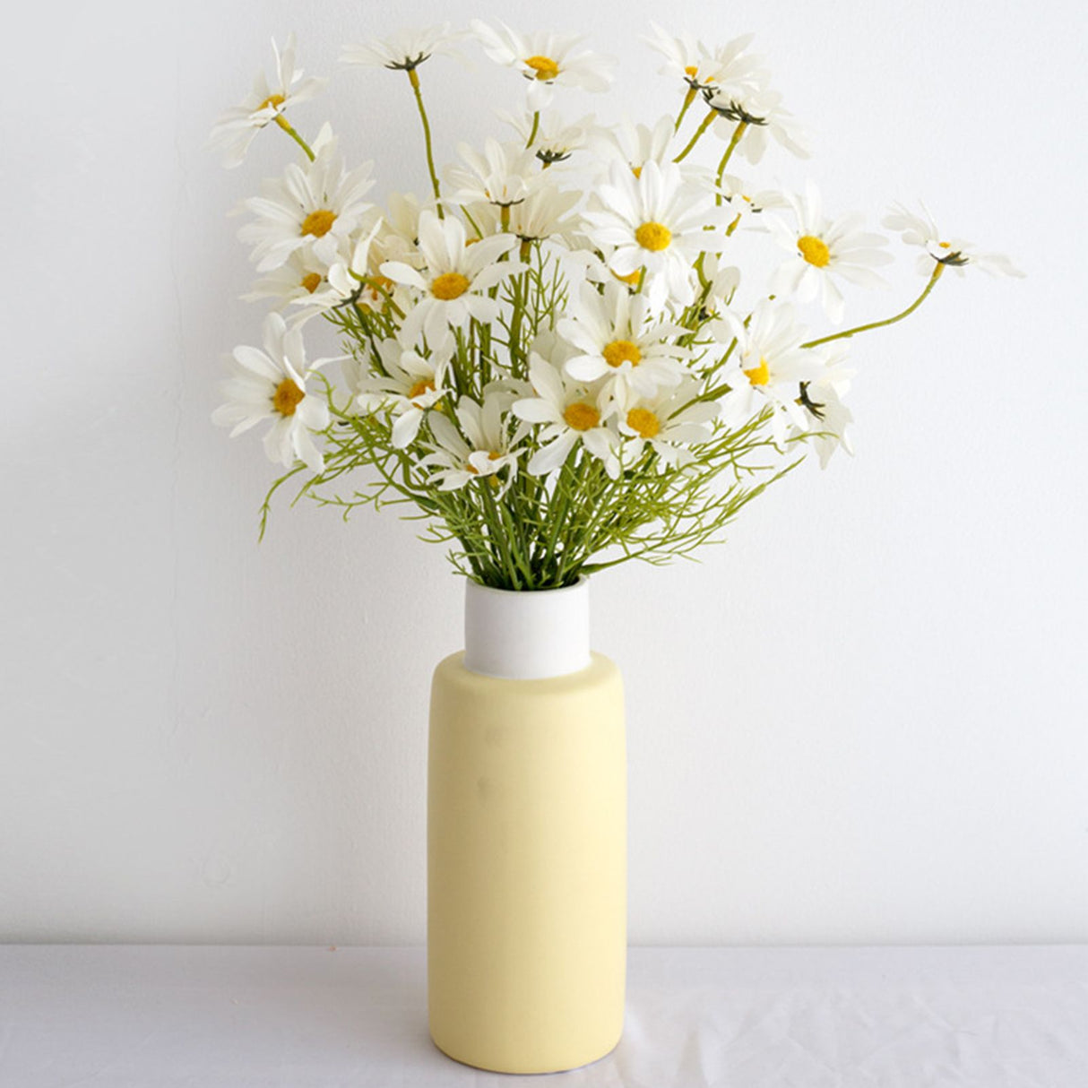 Artificial Daisy Silk Plastic Soft Easy Cleaning Attractive Decorative Fake Wildflowers for Living Room Kitchen Decoration White