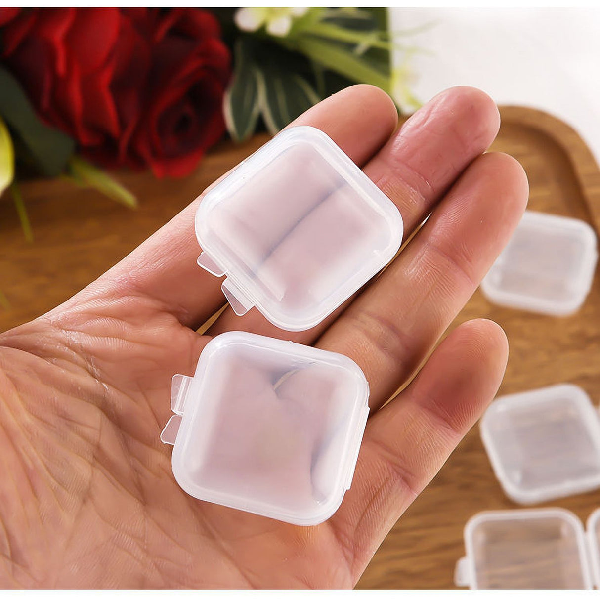 Small Clear Box Transparent Sturdy Durable PP Glossy Surface Wide Application Bead Box for Jewelry Pills Earplug