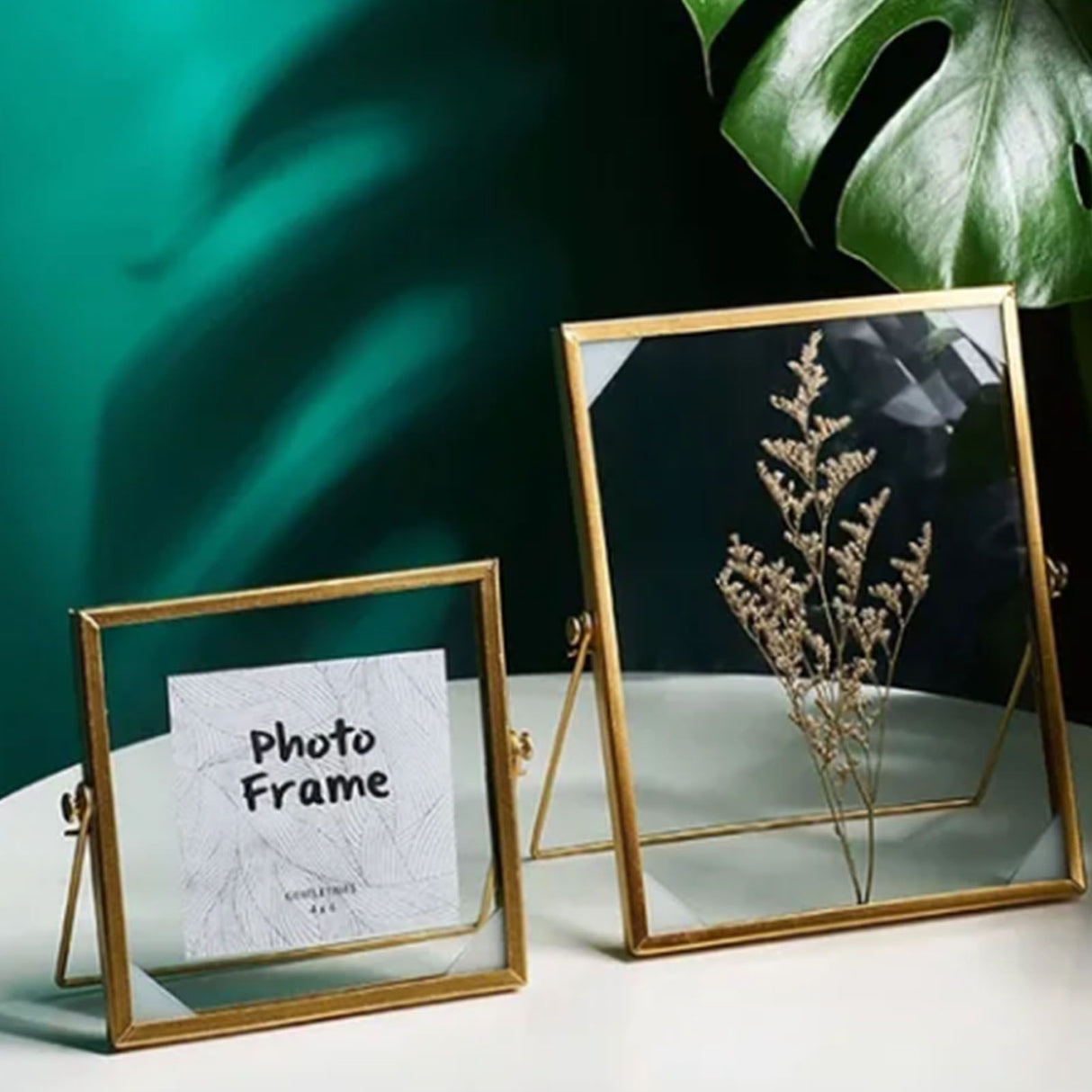 Photo Frame Display Transparent Glass Iron Support Tabletop Dried Flower Frame for Home Decorations 4 Inches