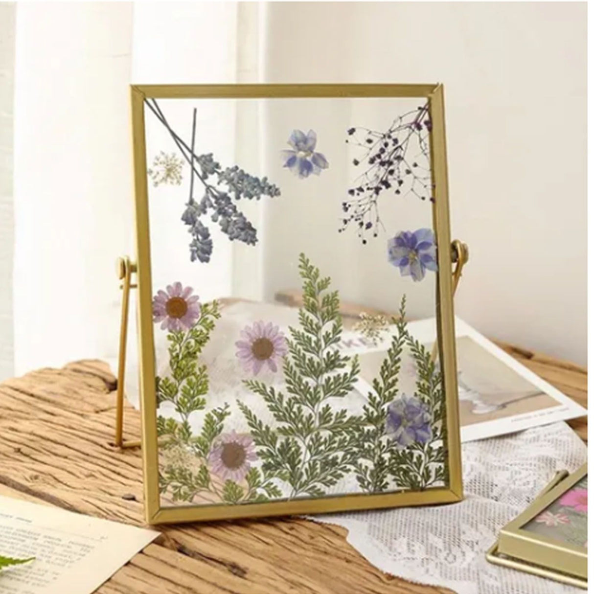 Photo Frame Display Transparent Glass Iron Support Tabletop Dried Flower Frame for Home Decorations 6 Inches