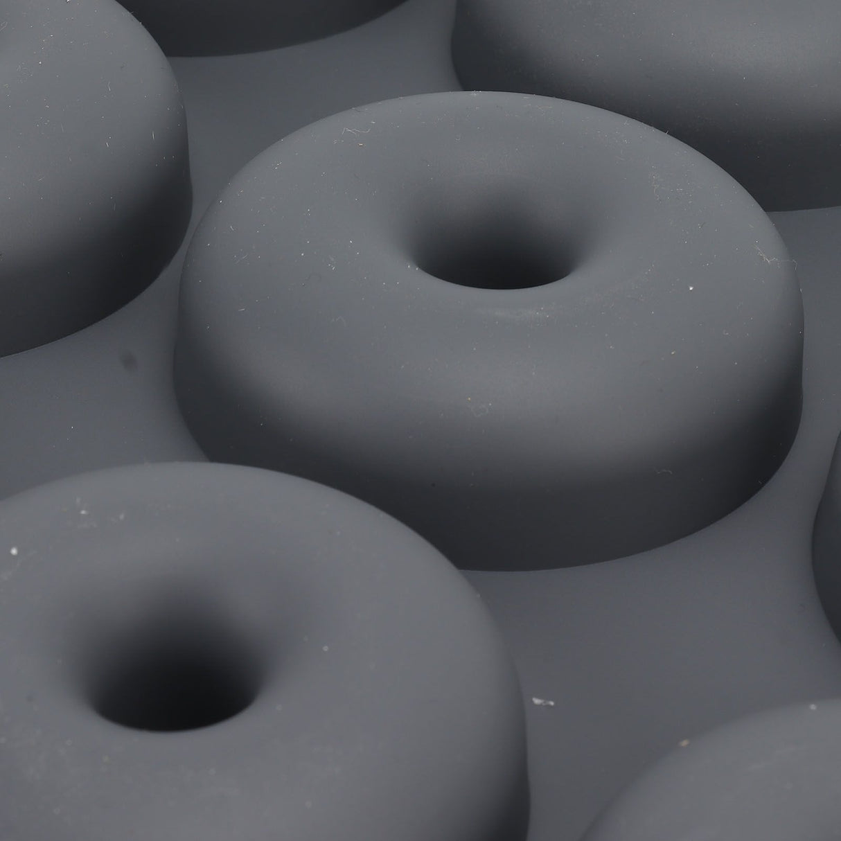 Silicone Donut Mold 9 Cavity Prevents Stick Safe Heat Resistance Doughnut Pan Set for Cake Biscuit Bagels Muffins Dark Gray
