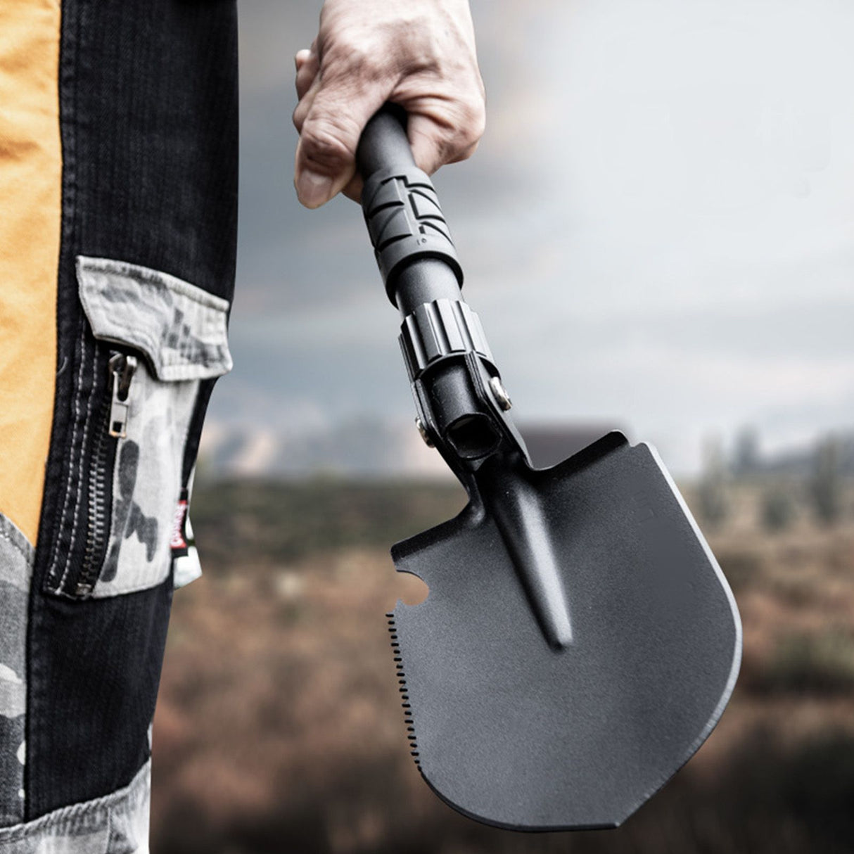 Folding Camping Shovel Alloy Steel Firefighting Shovel Entrenching Trowel Tool For Outdoor