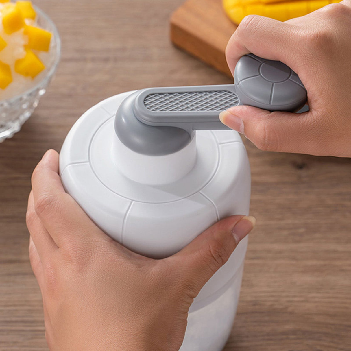 Manual Shaved Ice Snow Cone Maker Thickened Stainless Steel Blade Hand Ice Shaving Machine